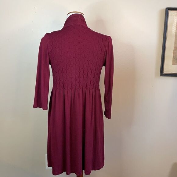 M.Rena Burgundy Long Open Lightweight Top (Size: Small) - Picture 3 of 14